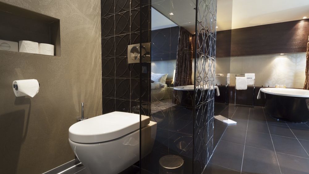 Check Out the Latest Trends in Commodes