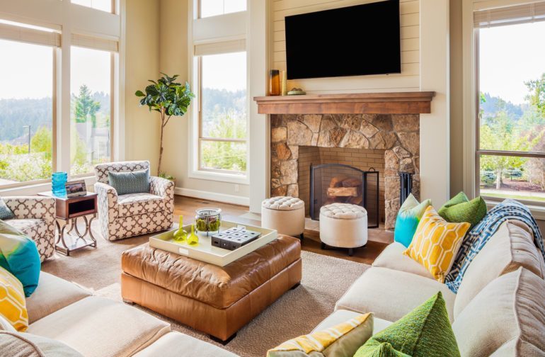 Home staging example of a well designed living room with attractive furnishings.